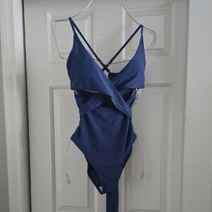 Elegant Navy Women's One Piece Swimsuit